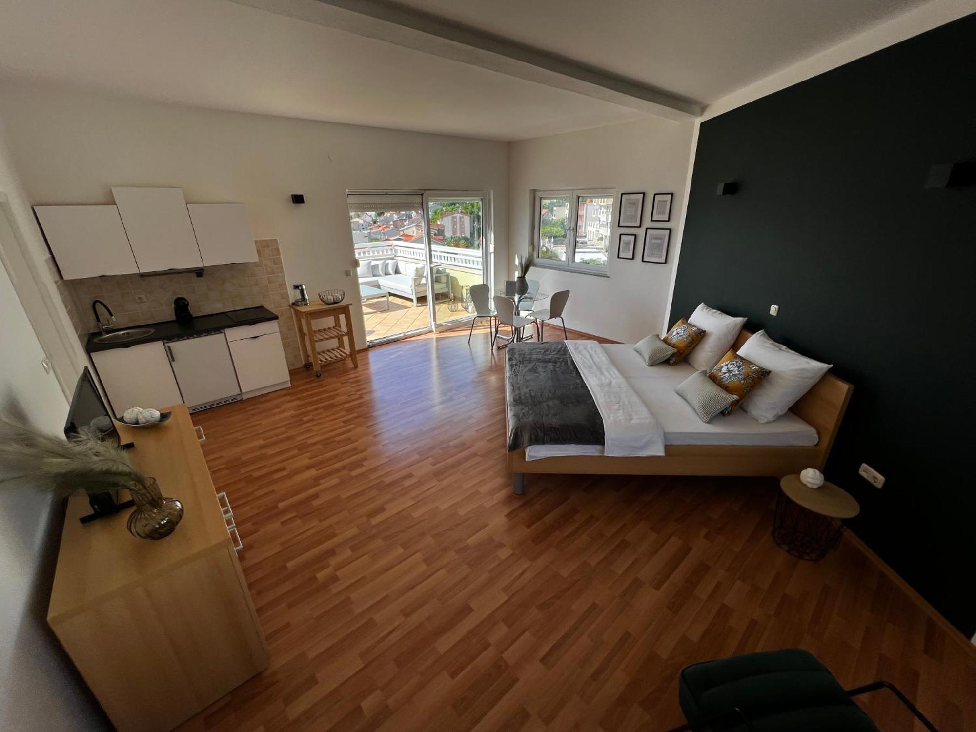 Kavajin Rooms Дуче Номер фото